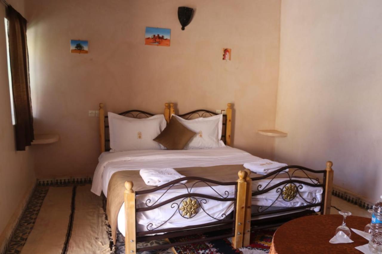Riad Assia Foum Zguid الغرفة الصورة